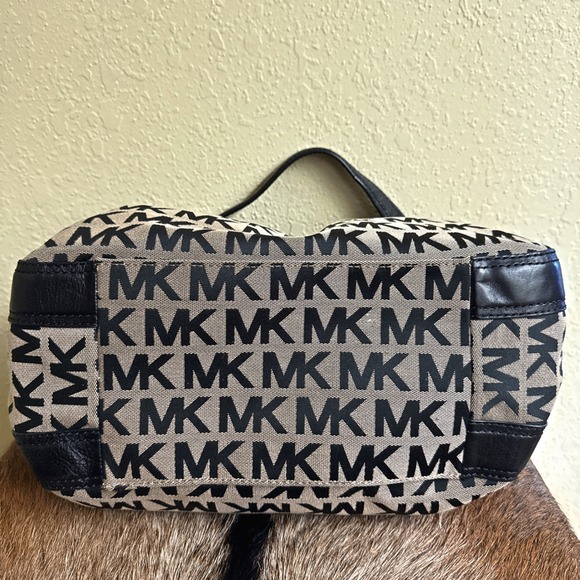 Michael Kors Ludlow Large Signature Hobo Bag Black Beige Gold Jacquard Leather - Picture 5 of 10